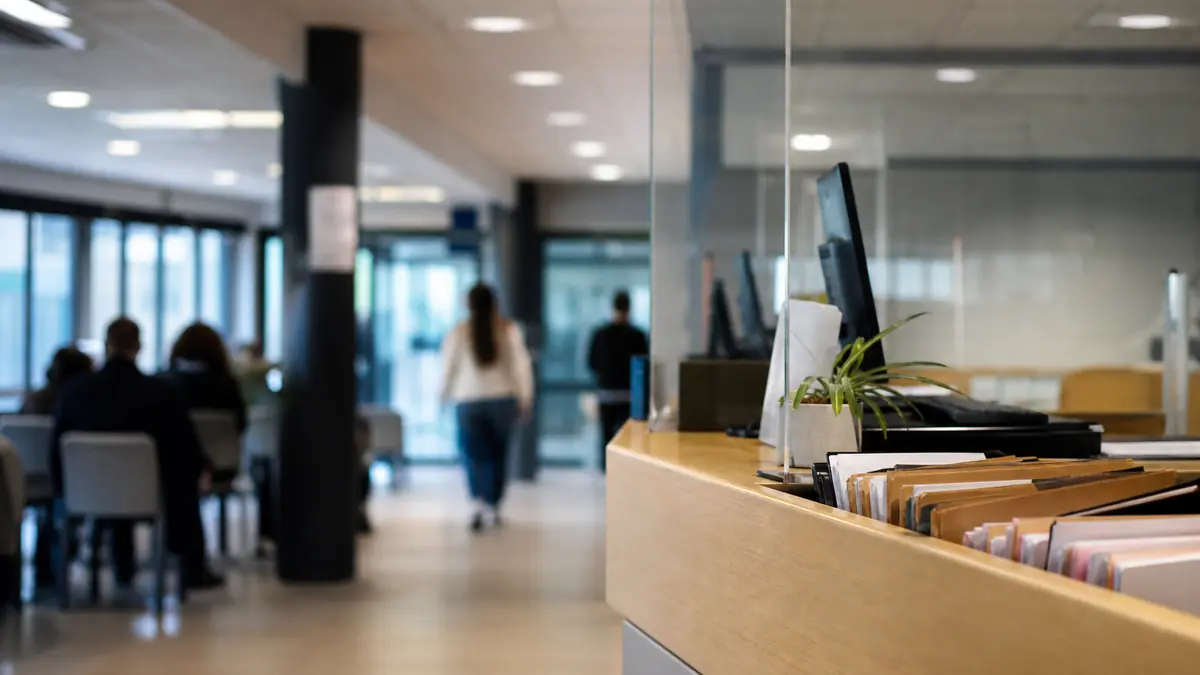 suspension droit caf combien de temps